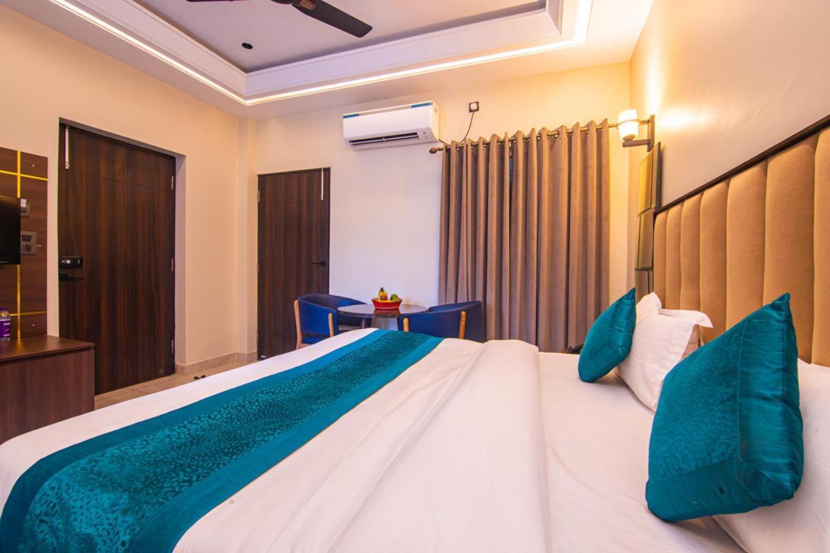 Hotel Lords Valley Rishīkesh Extérieur photo