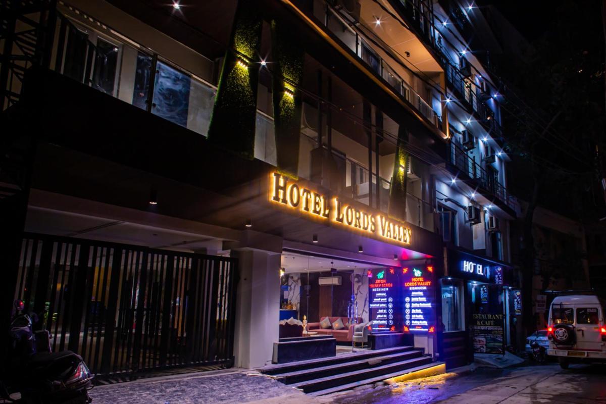 Hotel Lords Valley Rishīkesh Extérieur photo