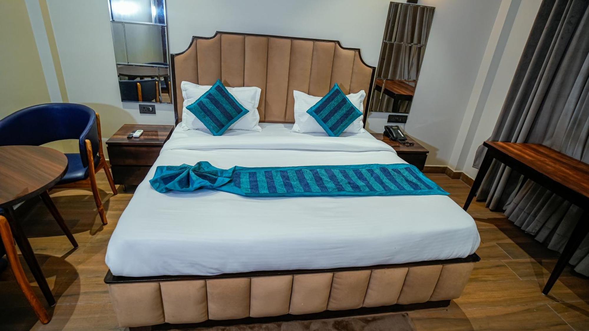 Hotel Lords Valley Rishīkesh Extérieur photo